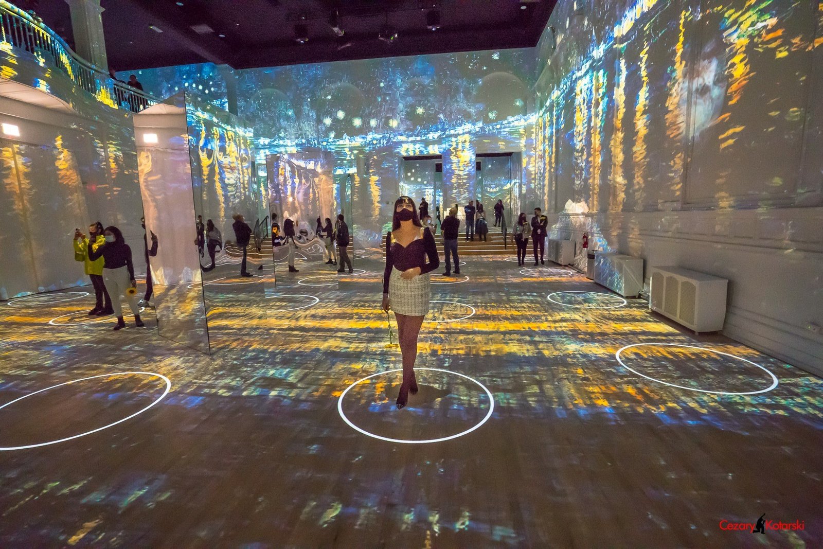 Plunge into Van Gogh Immersive Exhibit in Chicago